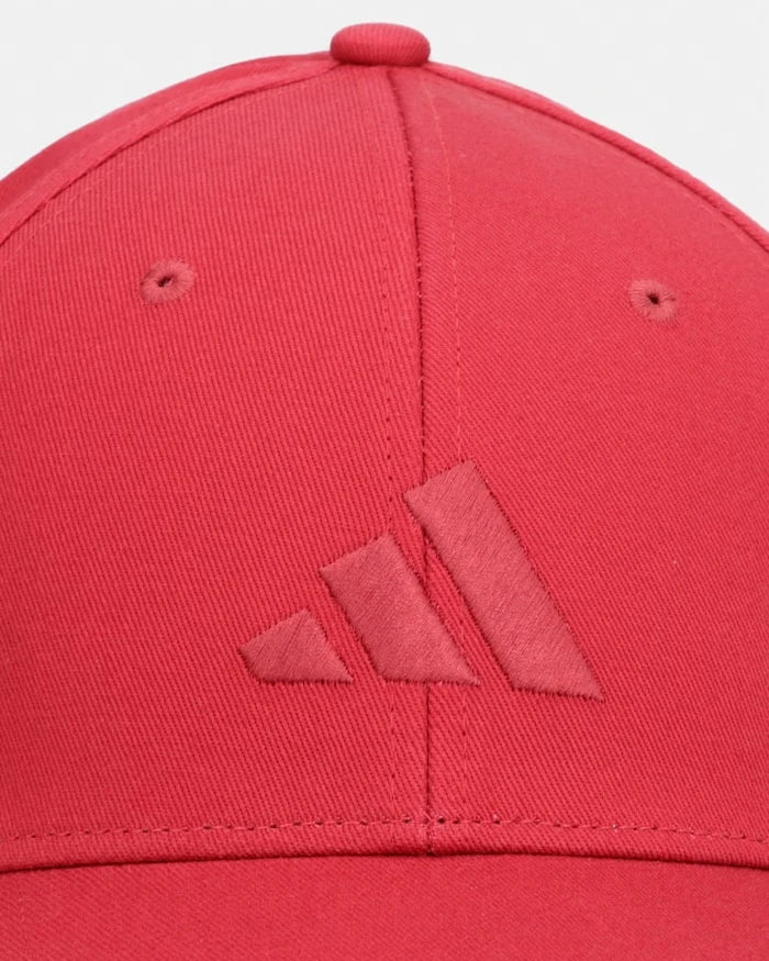adidas pamuklu siperlikli şapka