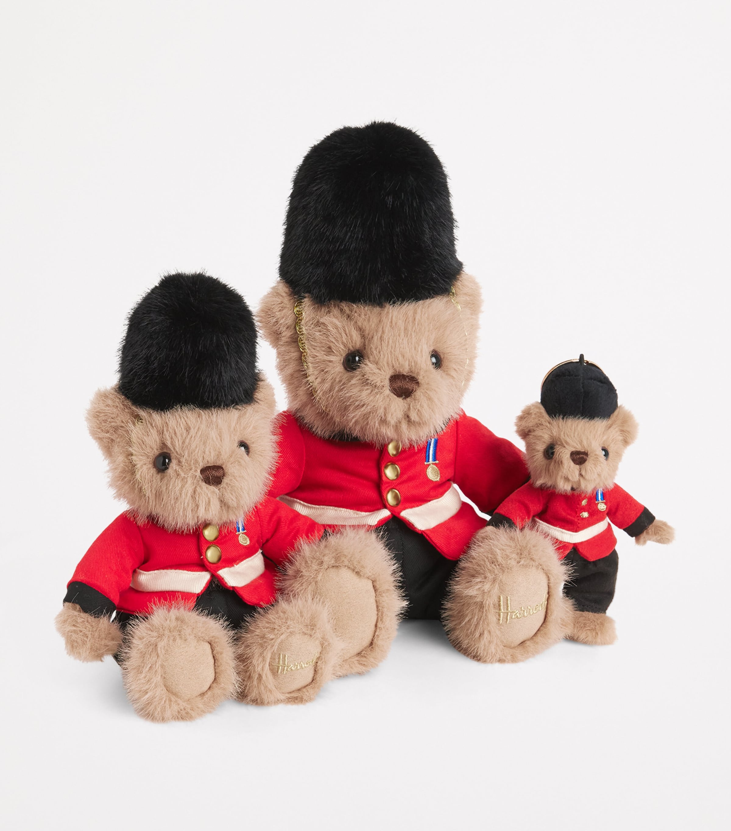 Medium Guardsman Bear (18cm)