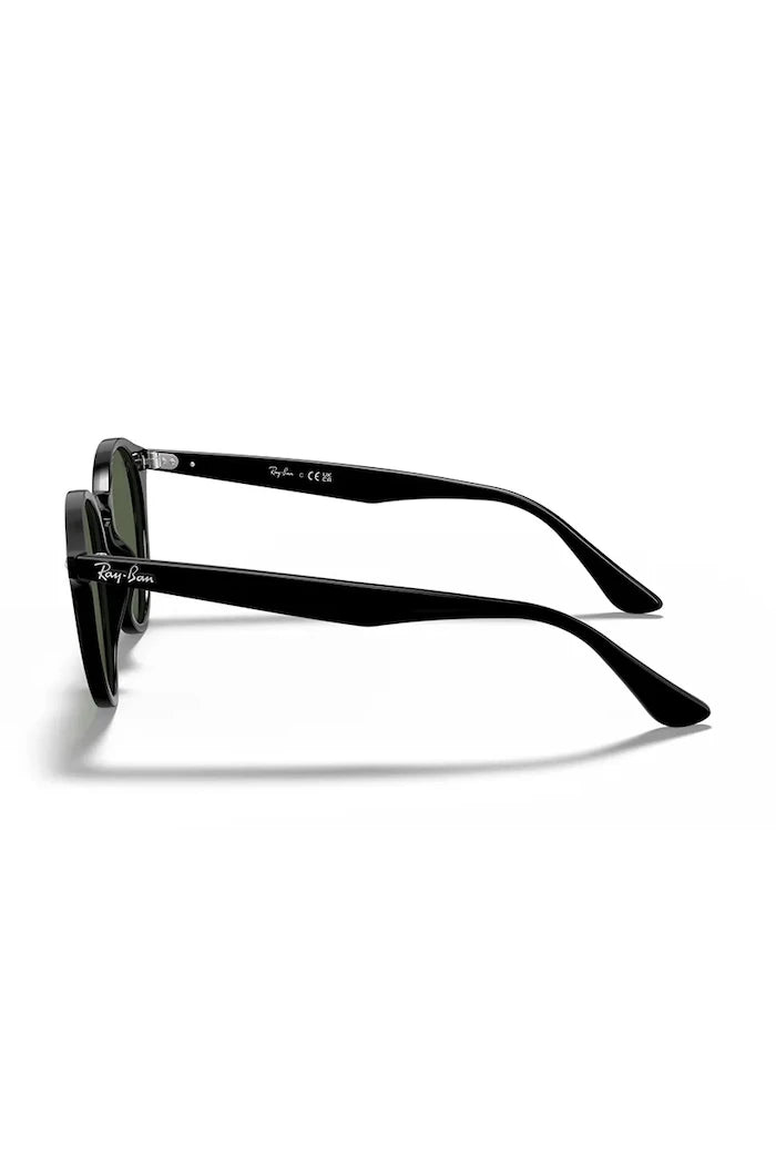 Ray-Ban güneş gözlüğü