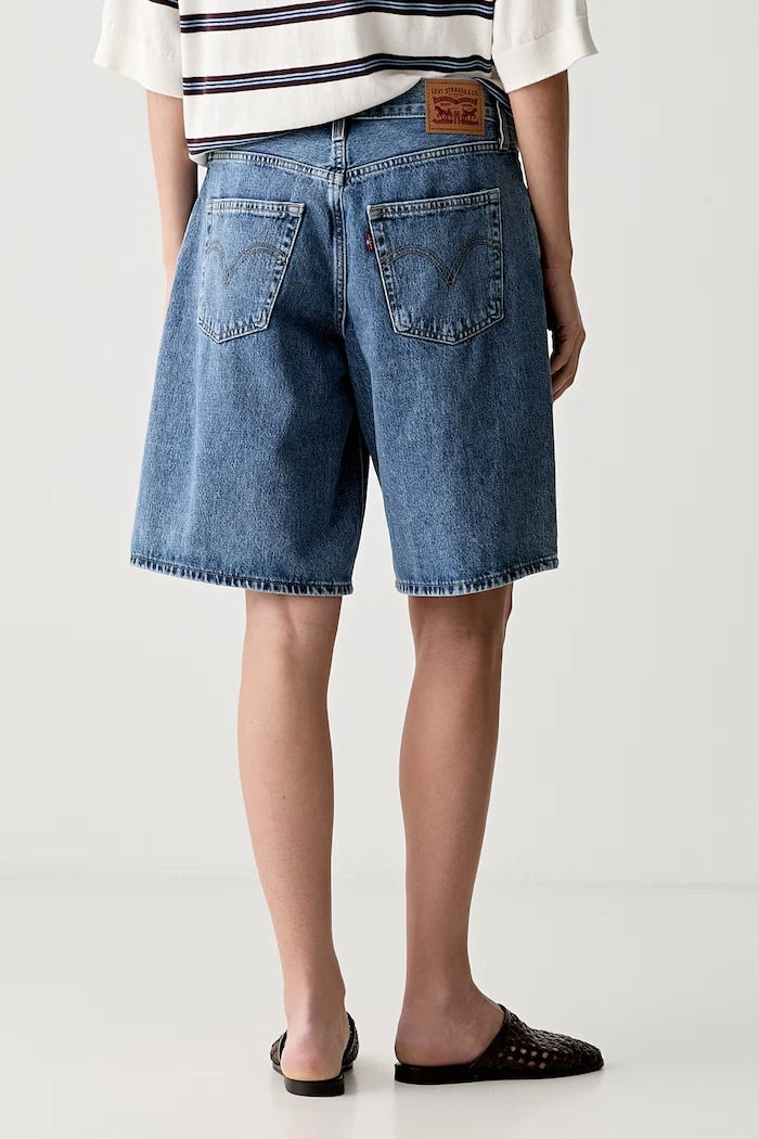 Levi's pamuklu kadın kısa şort SQUARE PEG