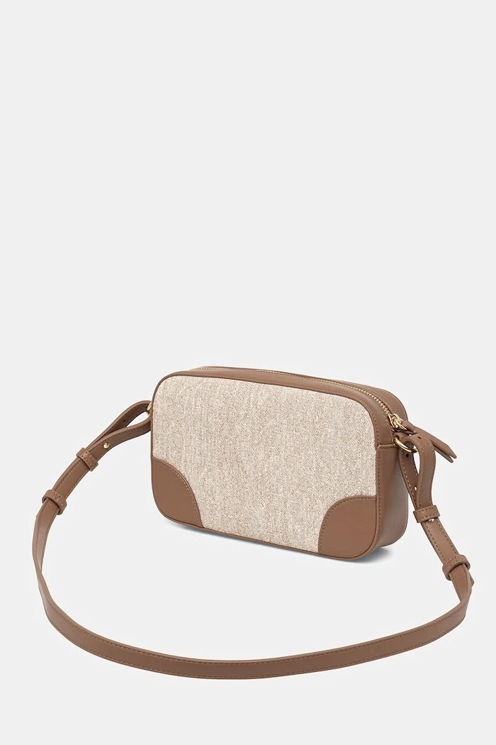 Armani Exchange чанта crossbody дамска от имитация на кожа