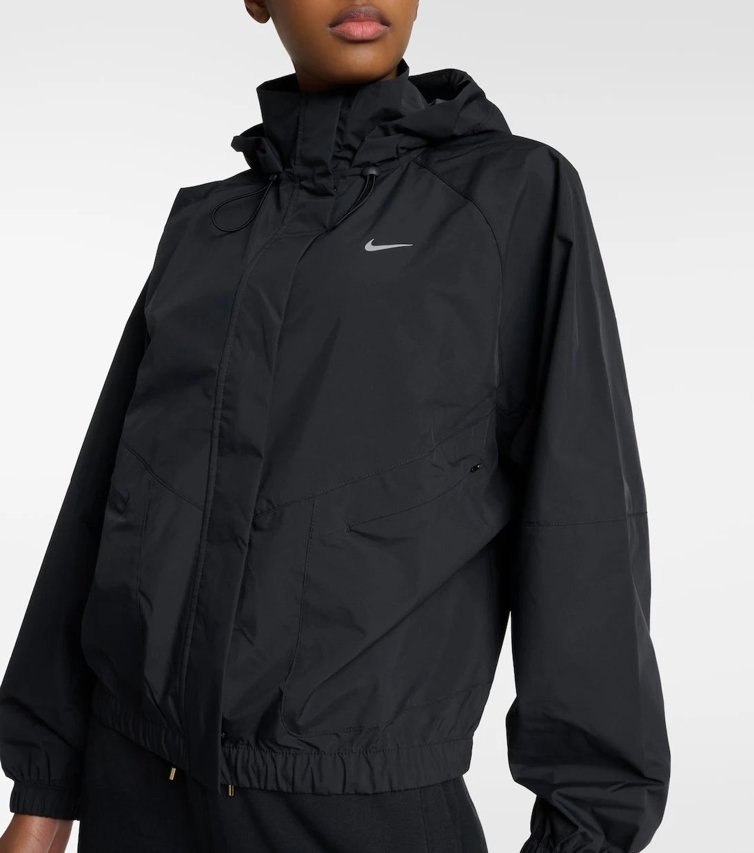 Nike - سترة Storm-FIT Swift