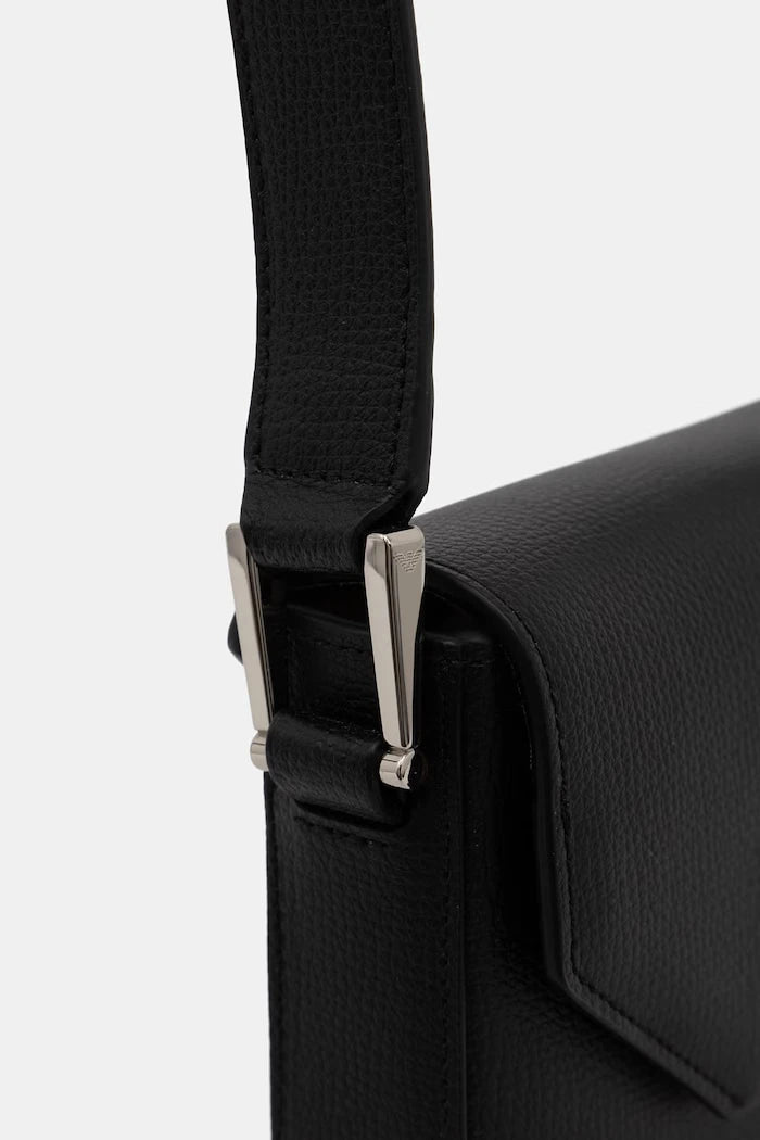 Emporio Armani kadın deri crossbody çanta