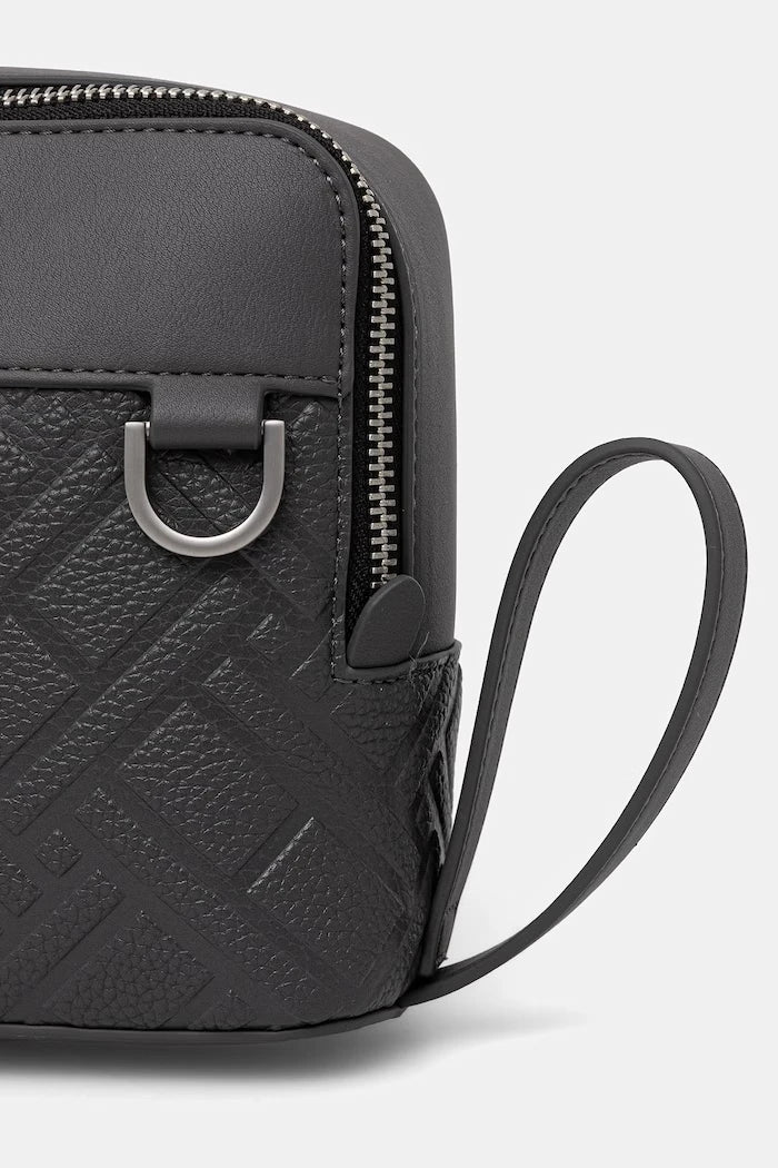 Tommy Hilfiger erkek suni deri omuz çantası