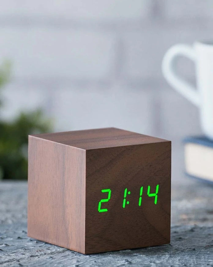 Gingko Design Cube Click Clock Masa Saati