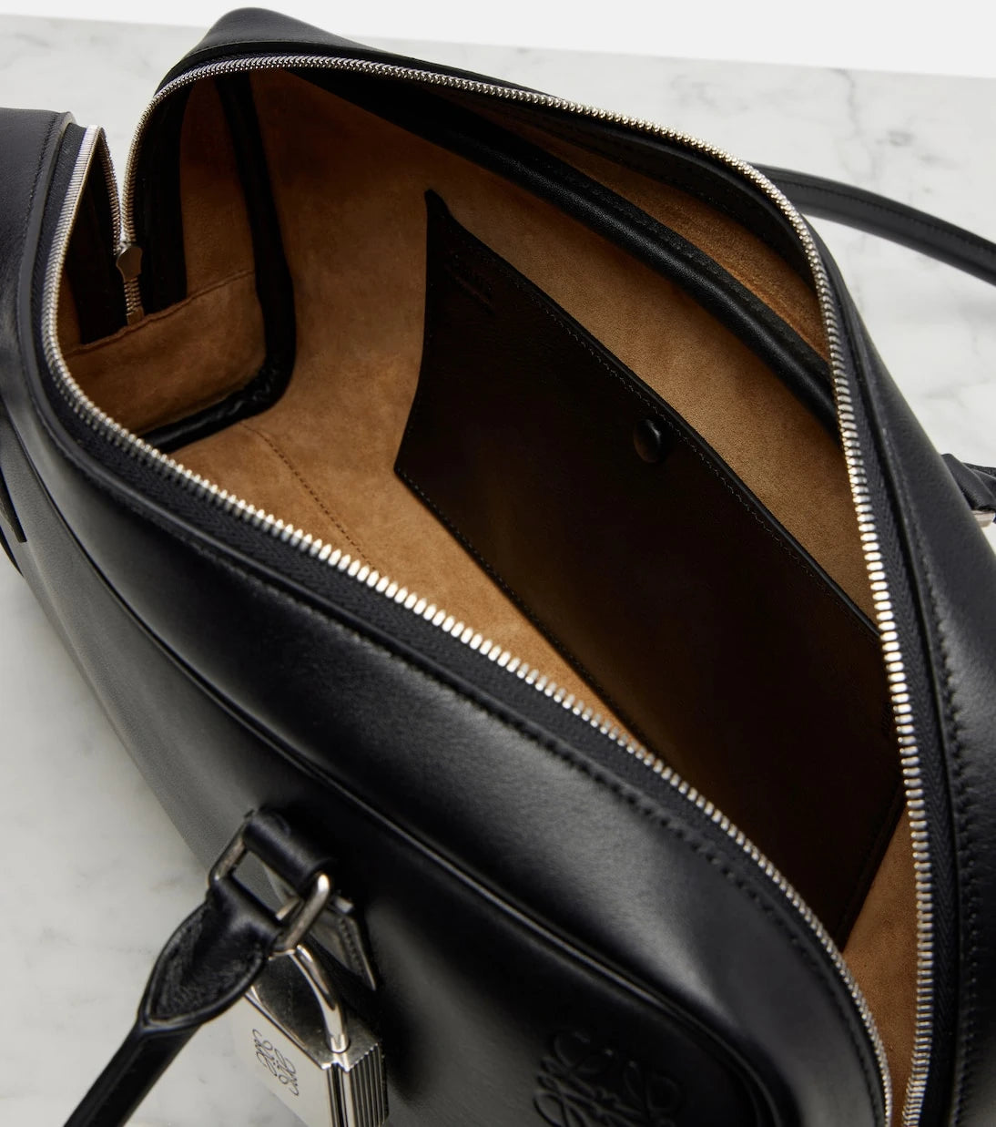 Loewe - Amazona 31 leather shoulder bag