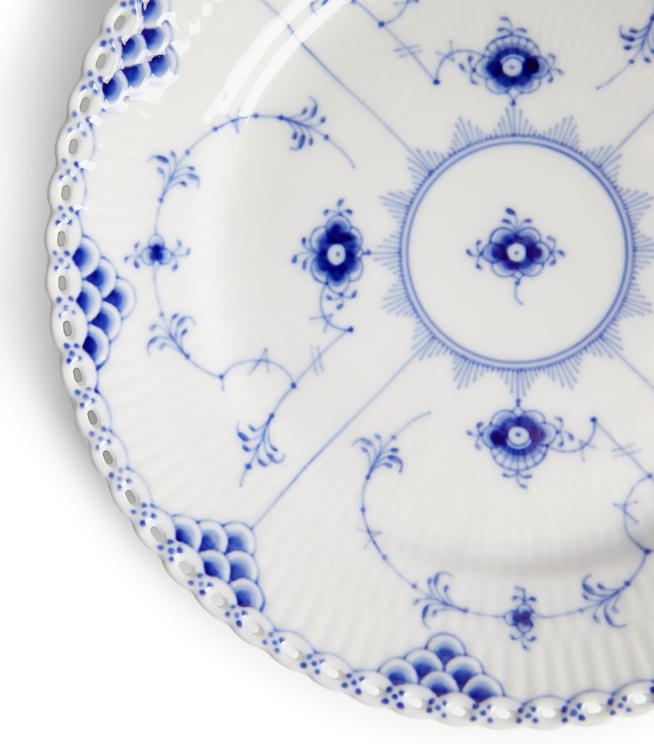 Blue Fluted Full Lace Plate (19cm)
