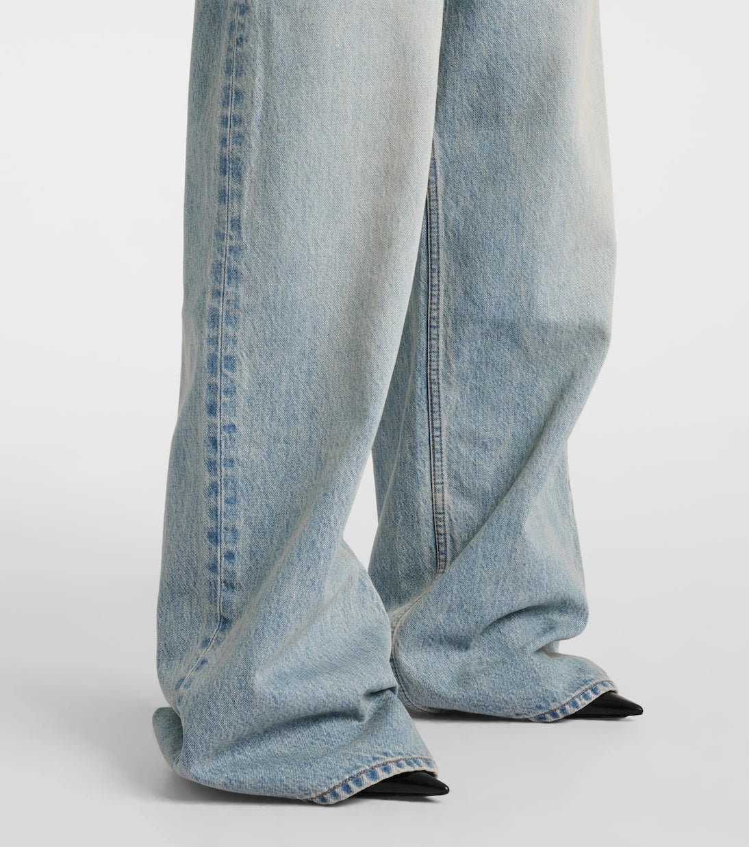 Balenciaga - Mid-rise wide-leg jeans