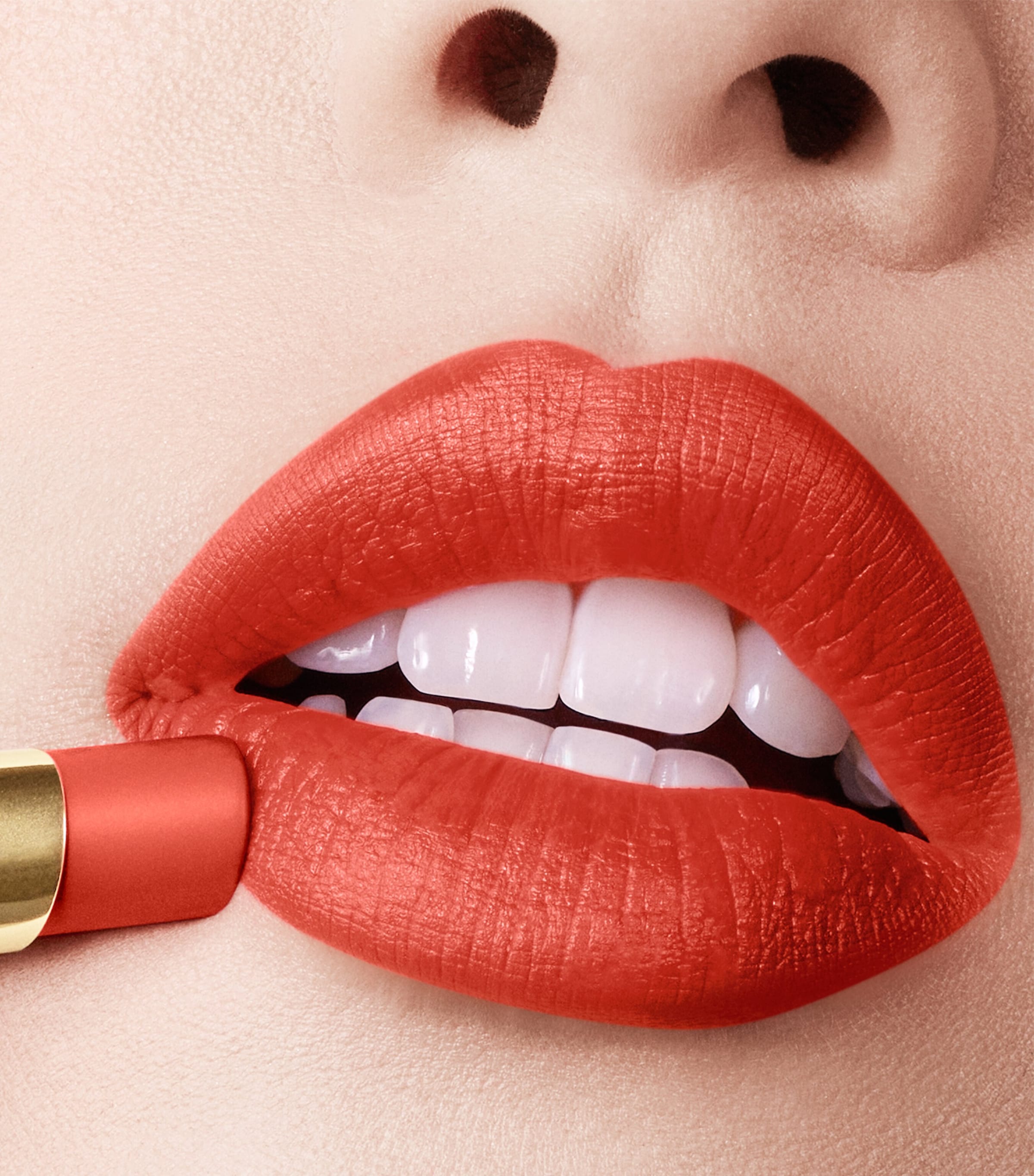 Rouge Stiletto Lumi Matte Lipstick