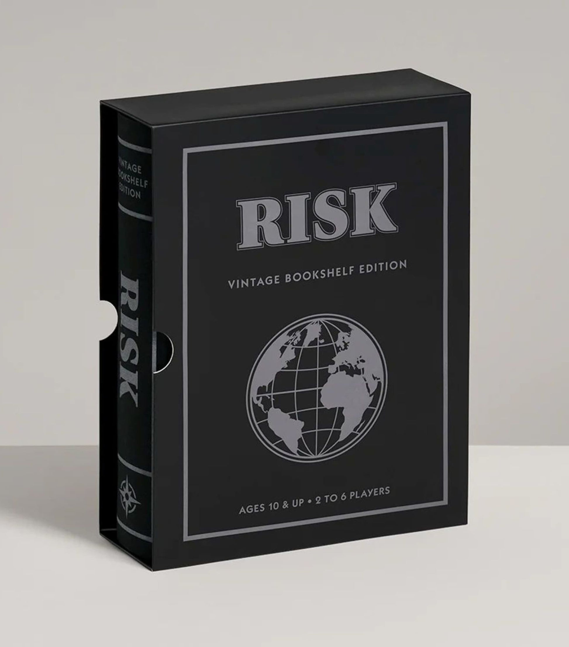 VINTAGE BOOKSHELF Risk Vintage Bookshelf Edition Board Game