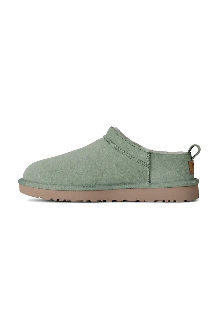 Велурени чехли UGG W Classic Micro