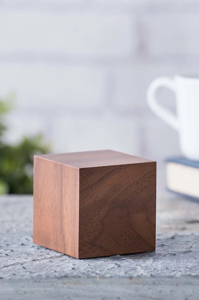 Gingko Design Cube Click Clock Masa Saati