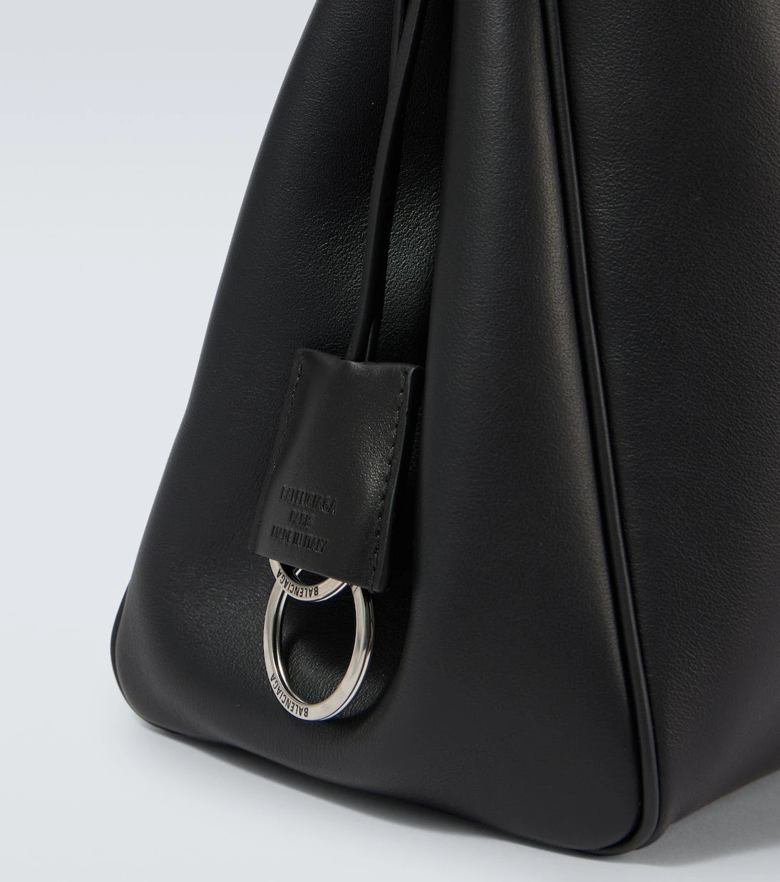 Balenciaga - حقيبة رسول روديو الجلدية