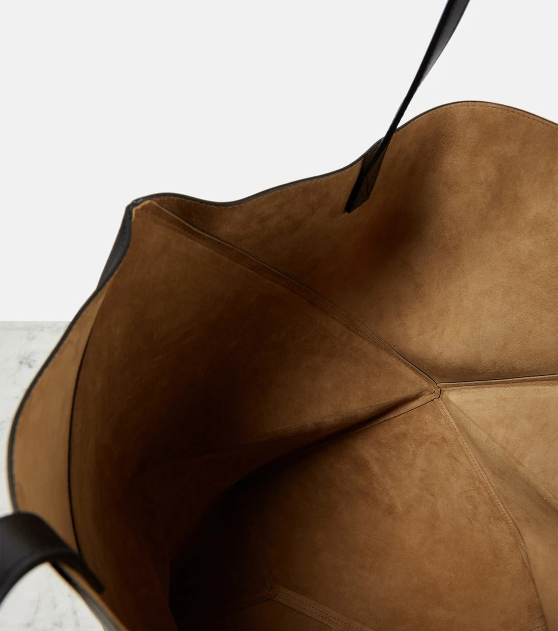 Loewe - حقيبة توت Puzzle Fold XL من الجلد