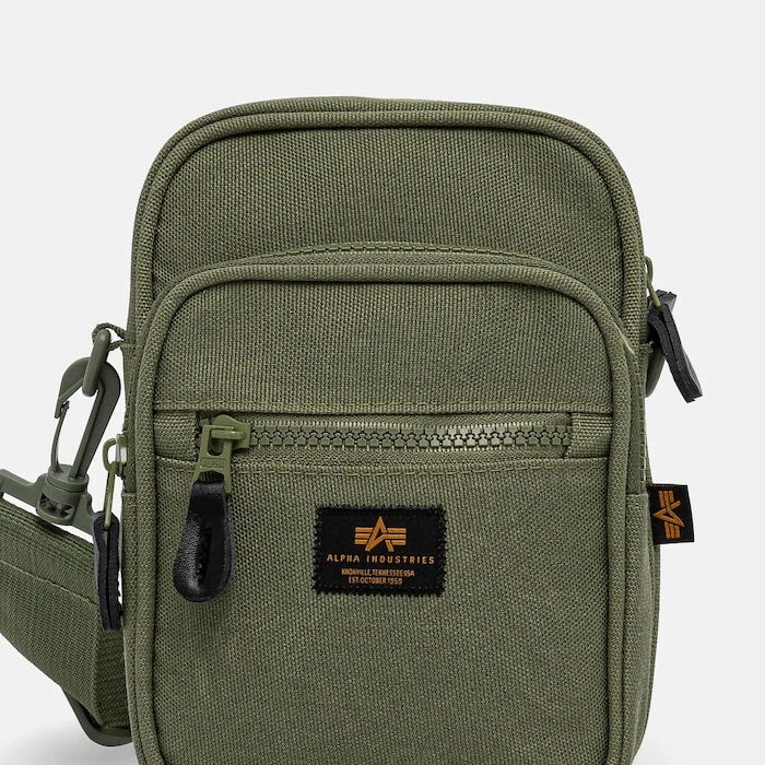 Чанта през рамо Alpha Industries Label Messenger Bag S