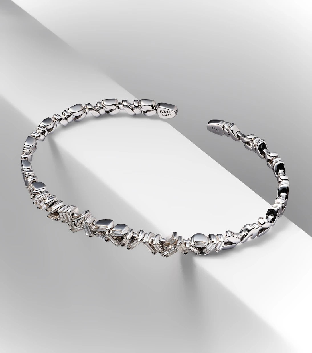 Suzanne Kalan - 18kt white gold cuff bracelet with white diamonds