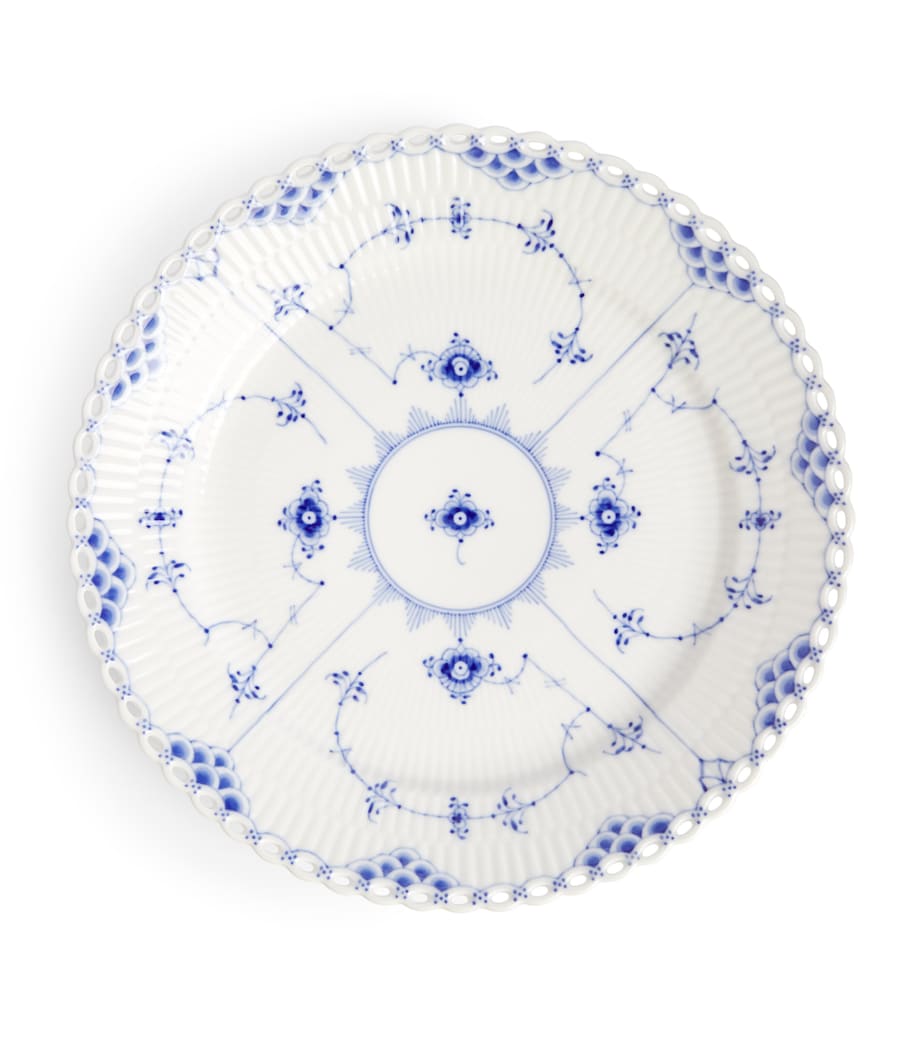 Blue Fluted Full Lace Plate (27cm)