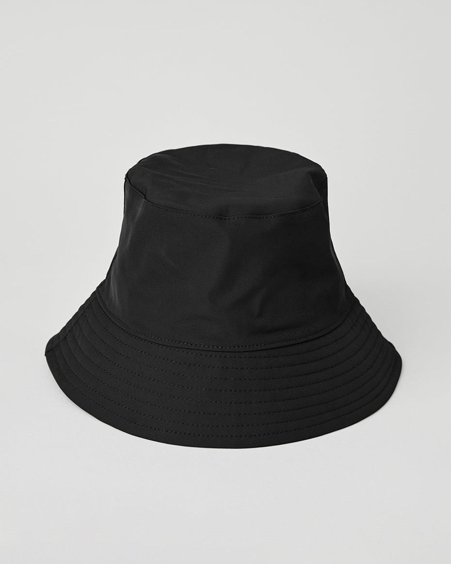 Fundamental Bucket Hat - Black