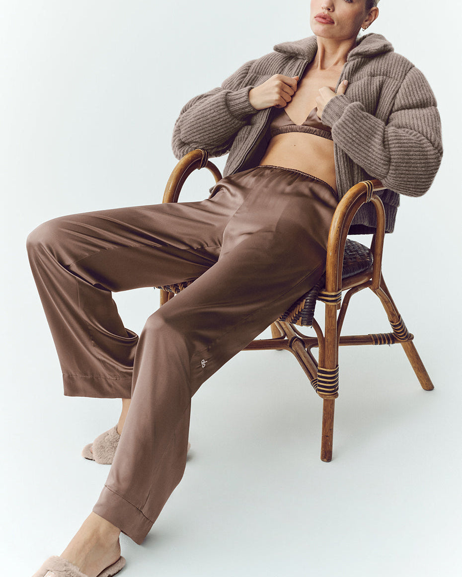 ALO Classico Faux Fur Sandal - Oat