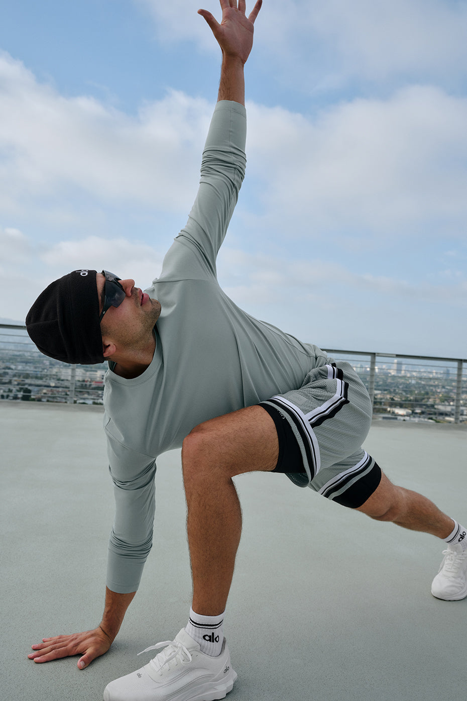 Conquer Reform Crewneck Long Sleeve - Lunar Grey