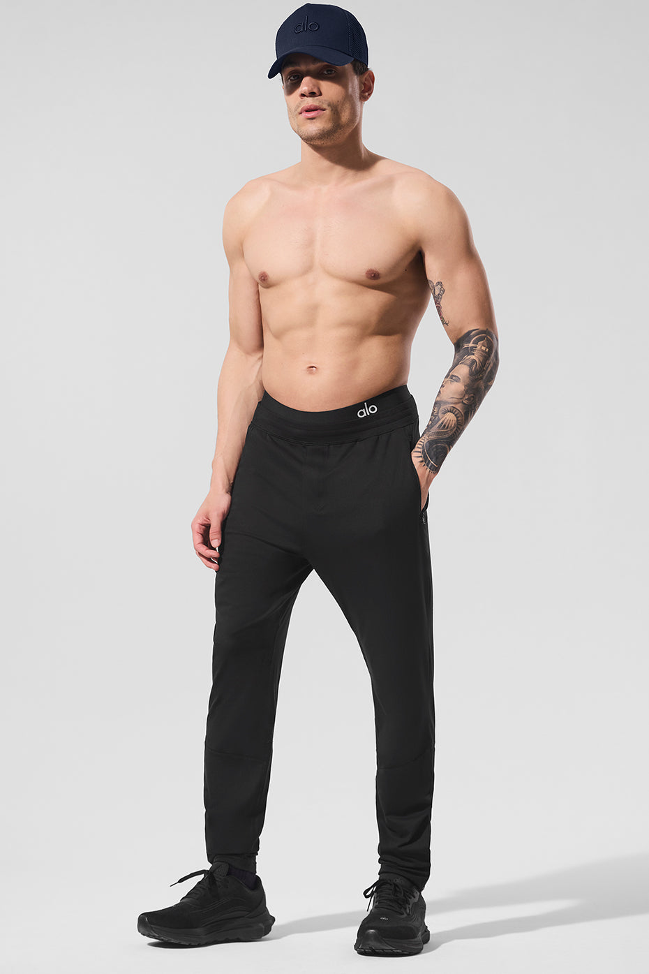 Conquer React Performance Pant - Black