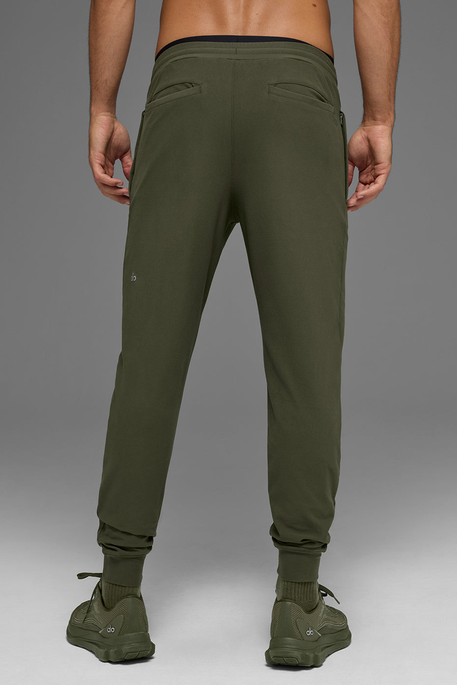 Conquer Max Performance Jogger - Green Olive