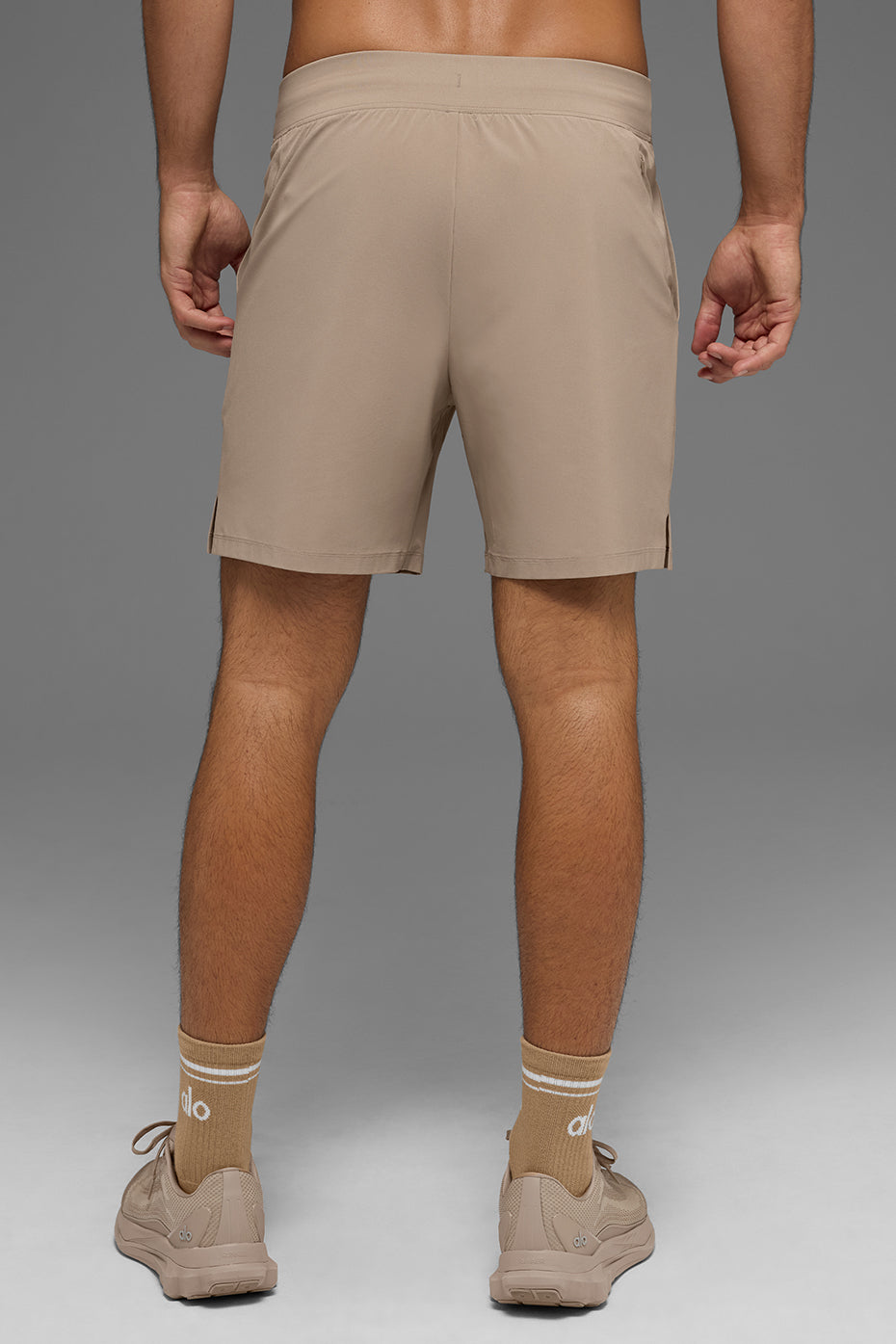 7" Repetition Short - Gravel