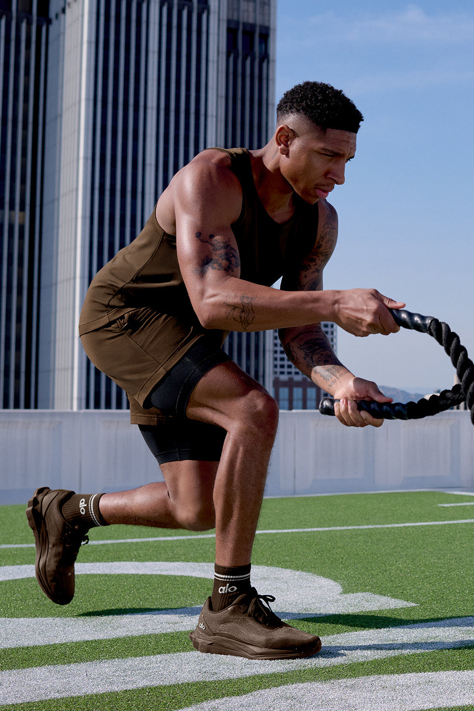 Conquer React 2-In-1 Performance Short - Espresso/Black