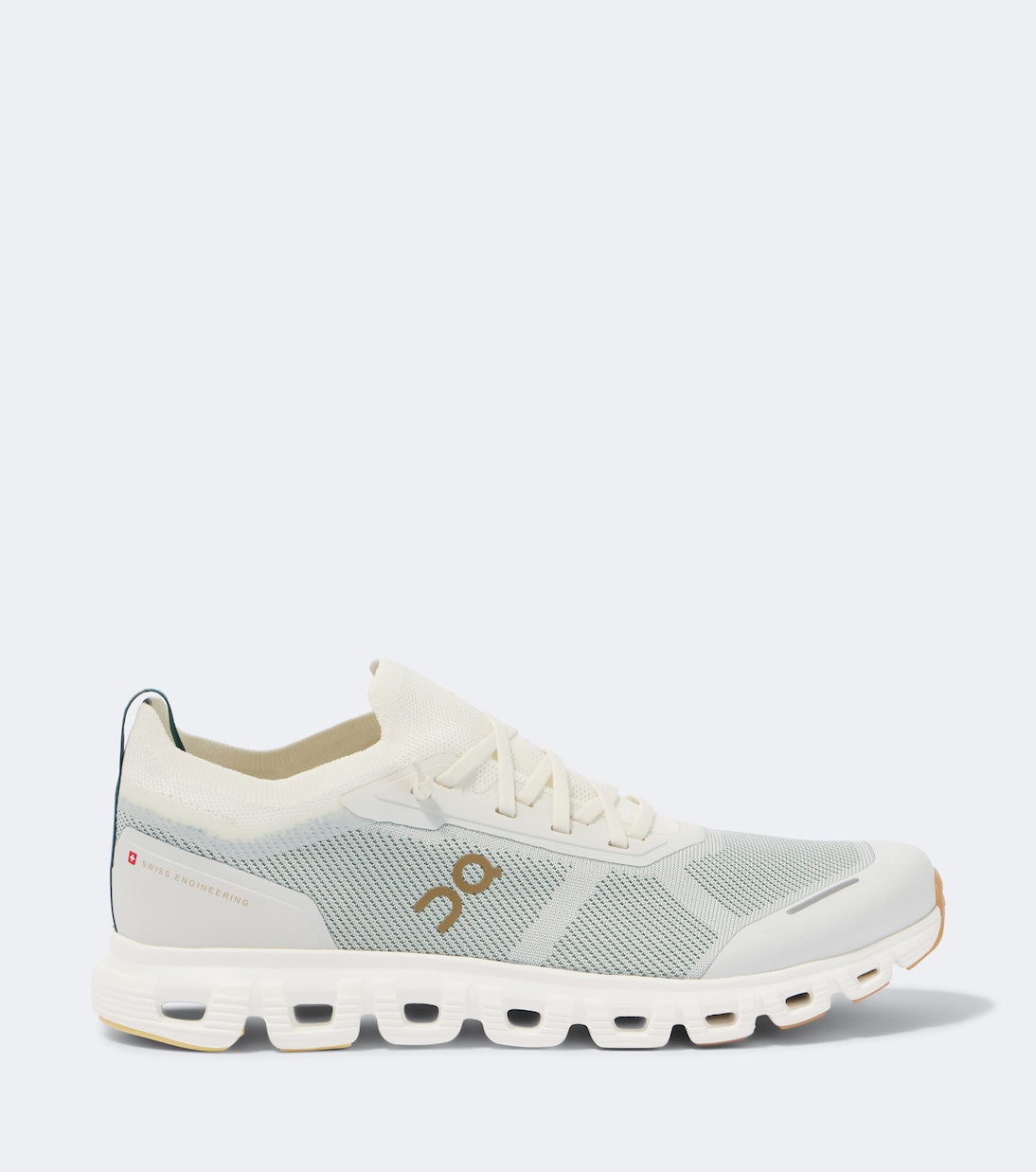 On - Cloud 6 Versa running shoes
