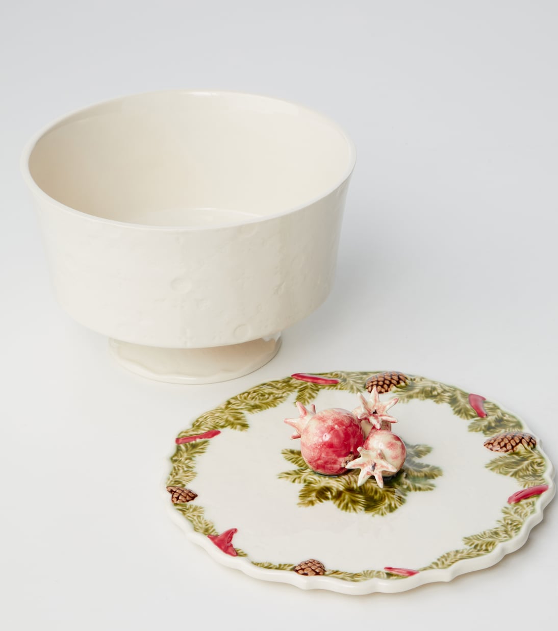 Bordallo Pinheiro - Earthenware container