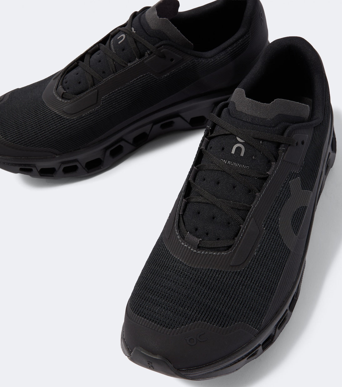 On - Cloudmonster Void running shoes