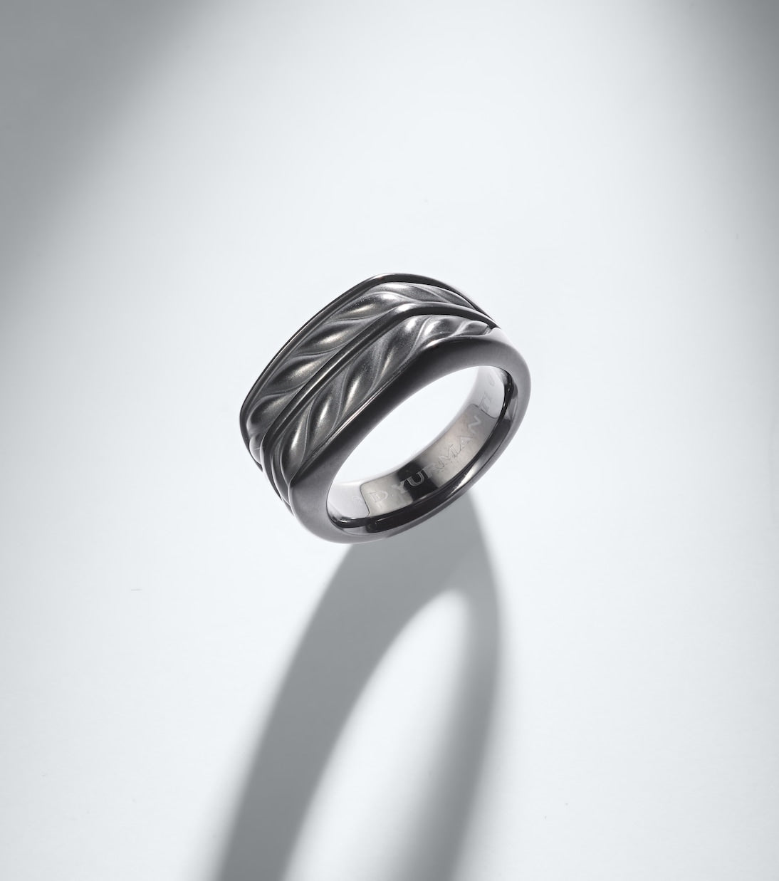 David Yurman - Chevron titanium ring