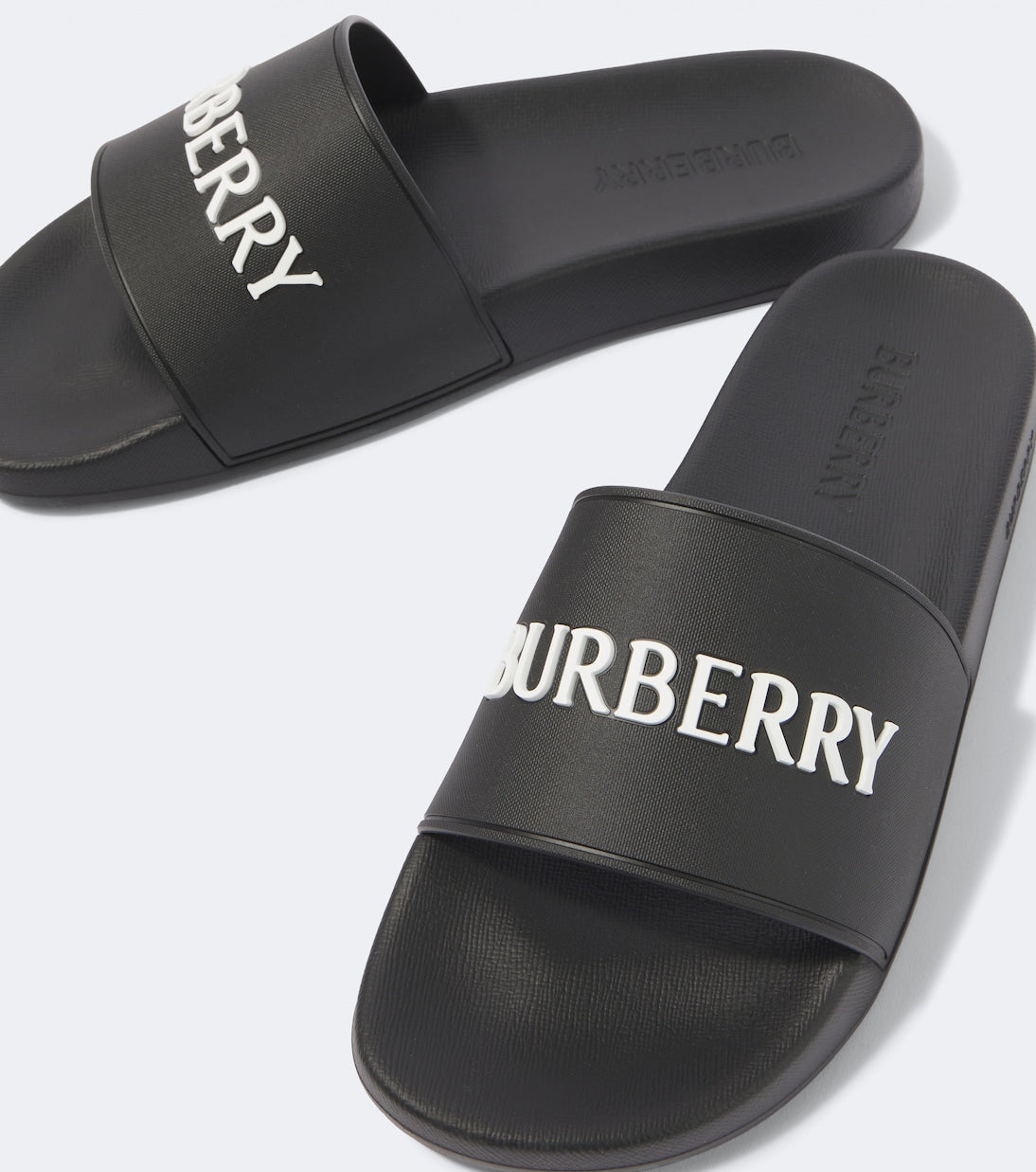 Burberry - Logo slides