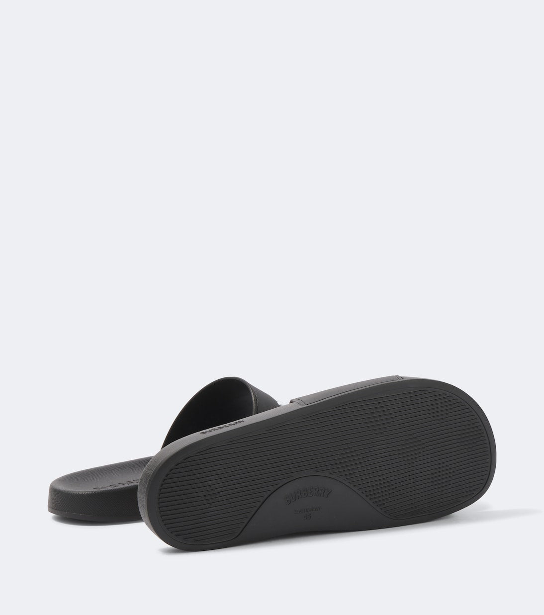 Burberry - Logo slides