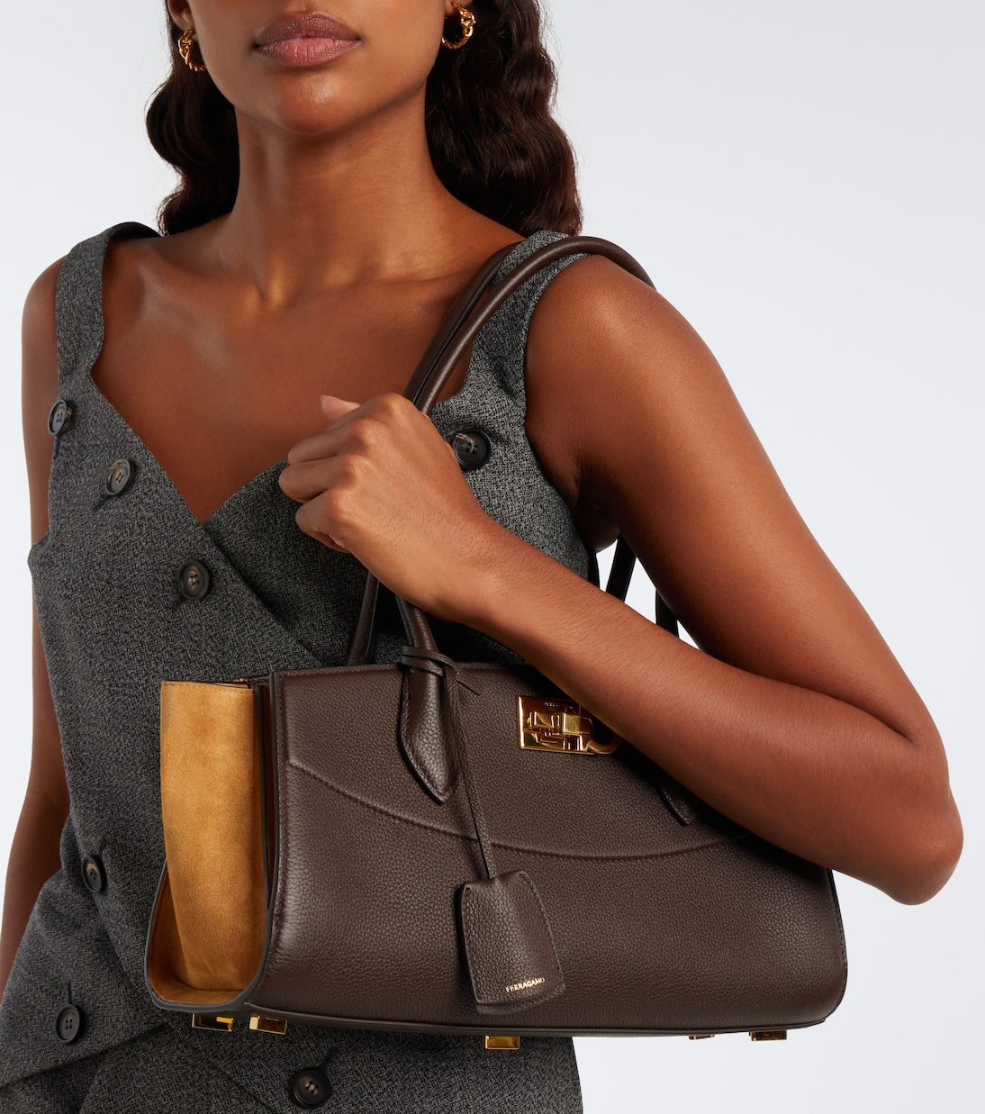 Ferragamo - Studio Soft E/W leather shoulder bag