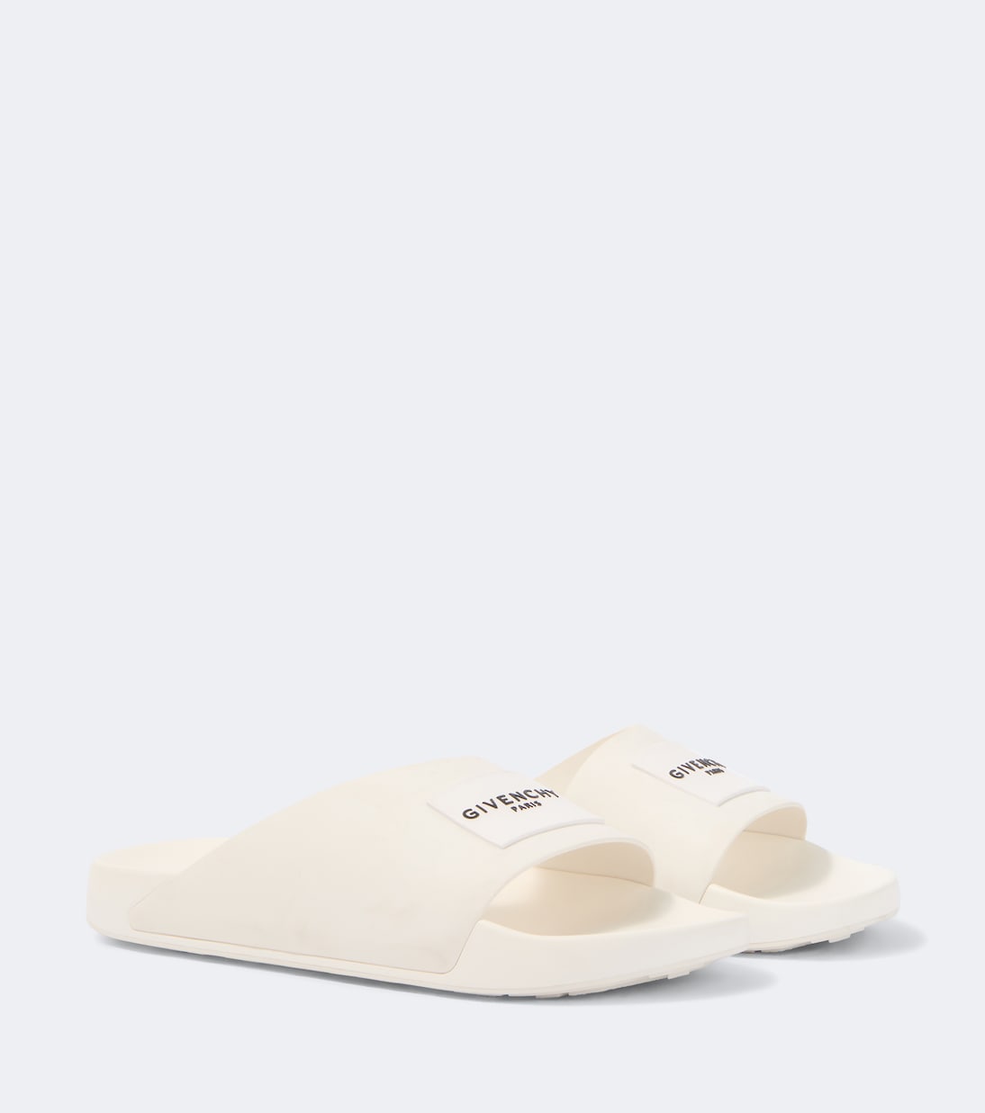 Givenchy - Label slides