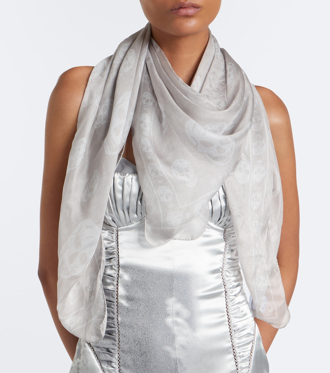 McQueen - Skull silk chiffon scarf