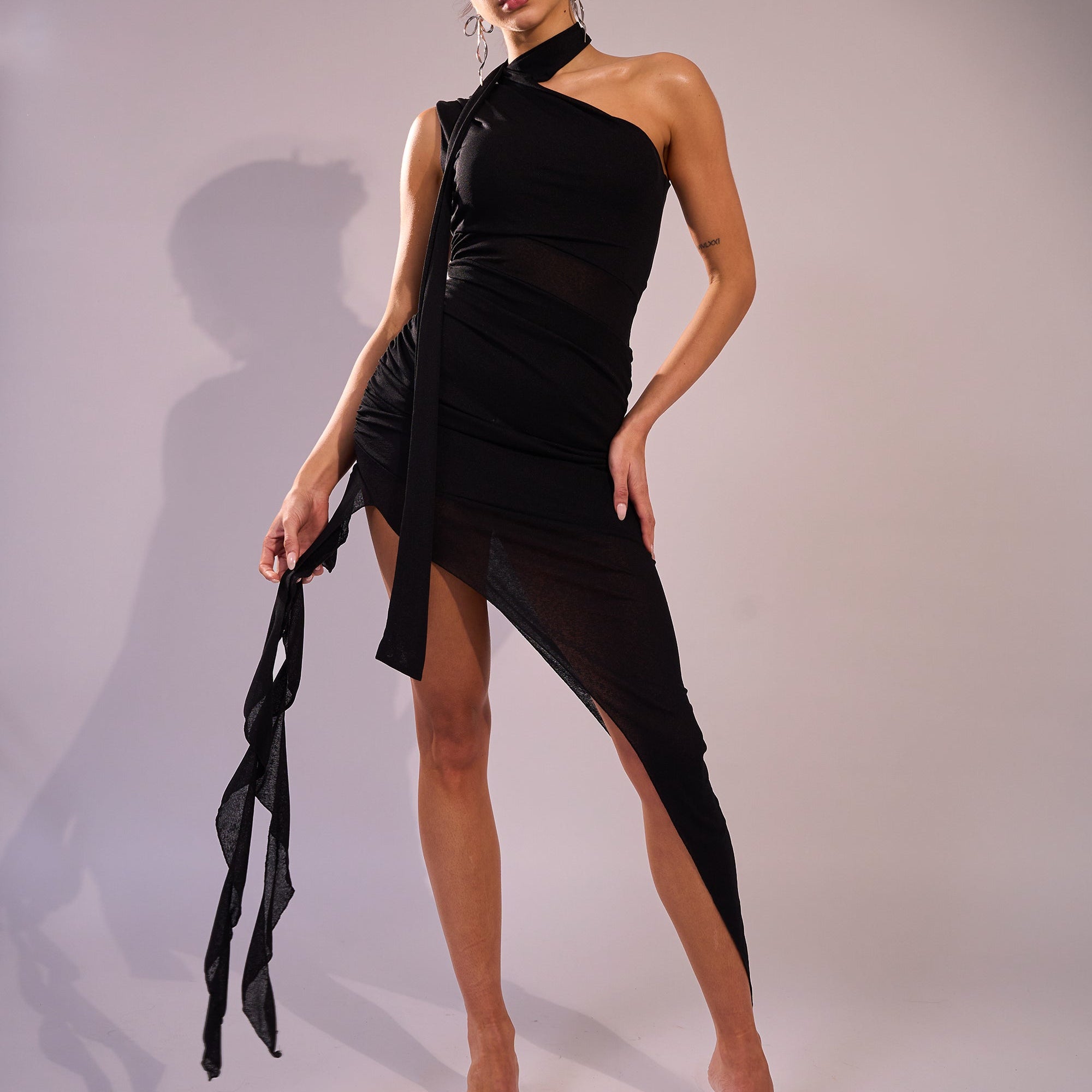 Mesh Choker Detail Asymmetric Midaxi Dress Black