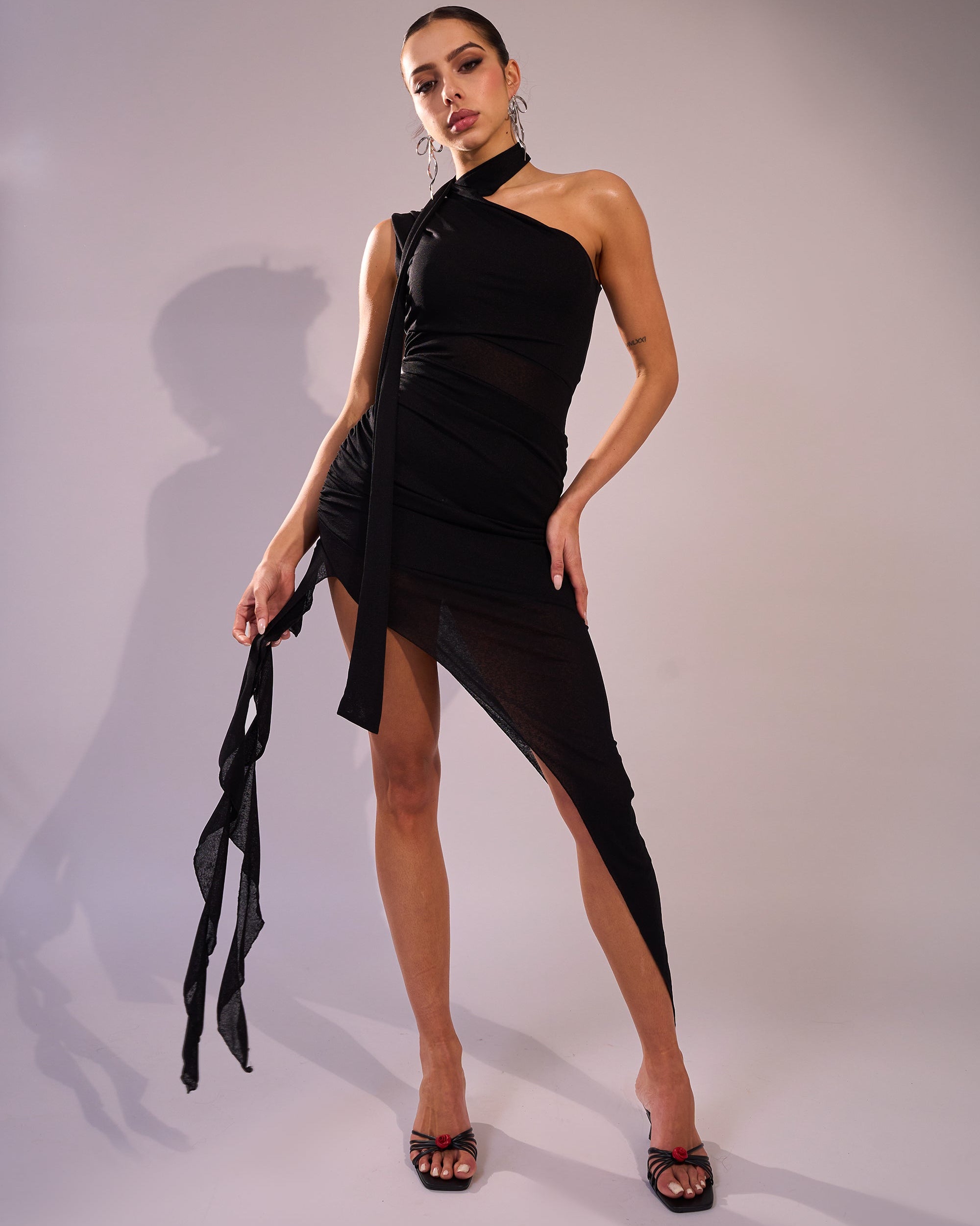 Mesh Choker Detail Asymmetric Midaxi Dress Black