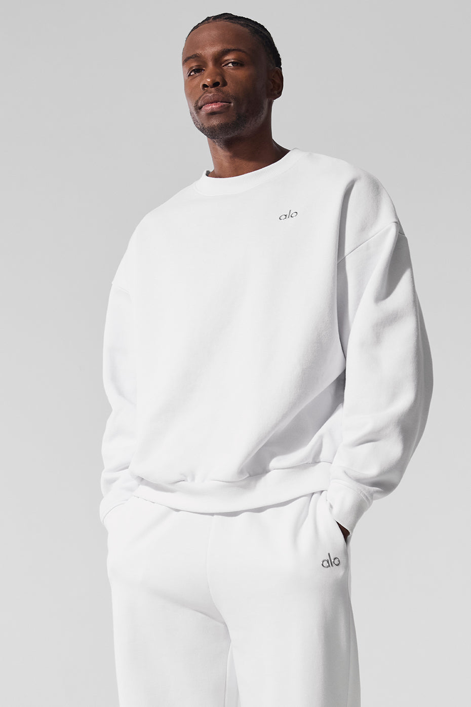 Accolade Crew Neck Pullover - White