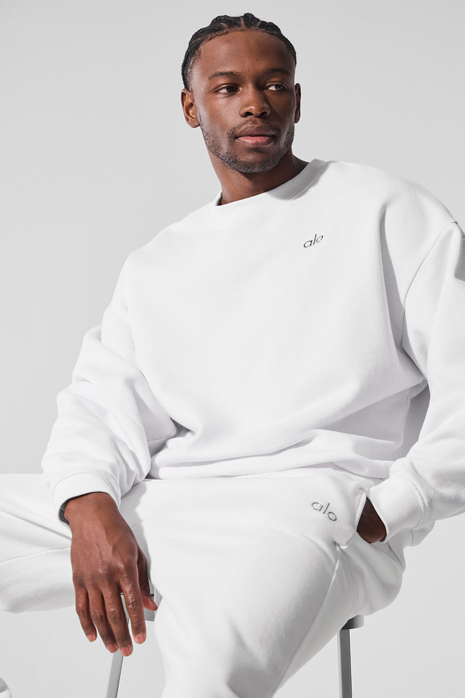 Accolade Crew Neck Pullover - White