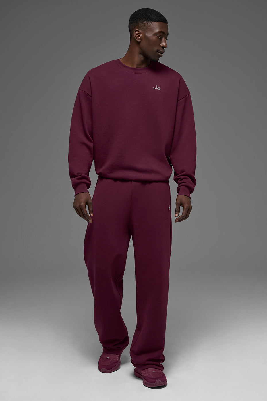 Accolade Crew Neck Pullover - Burgundy
