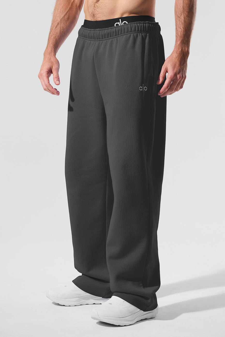 Accolade Straight Leg Sweatpant - Anthracite