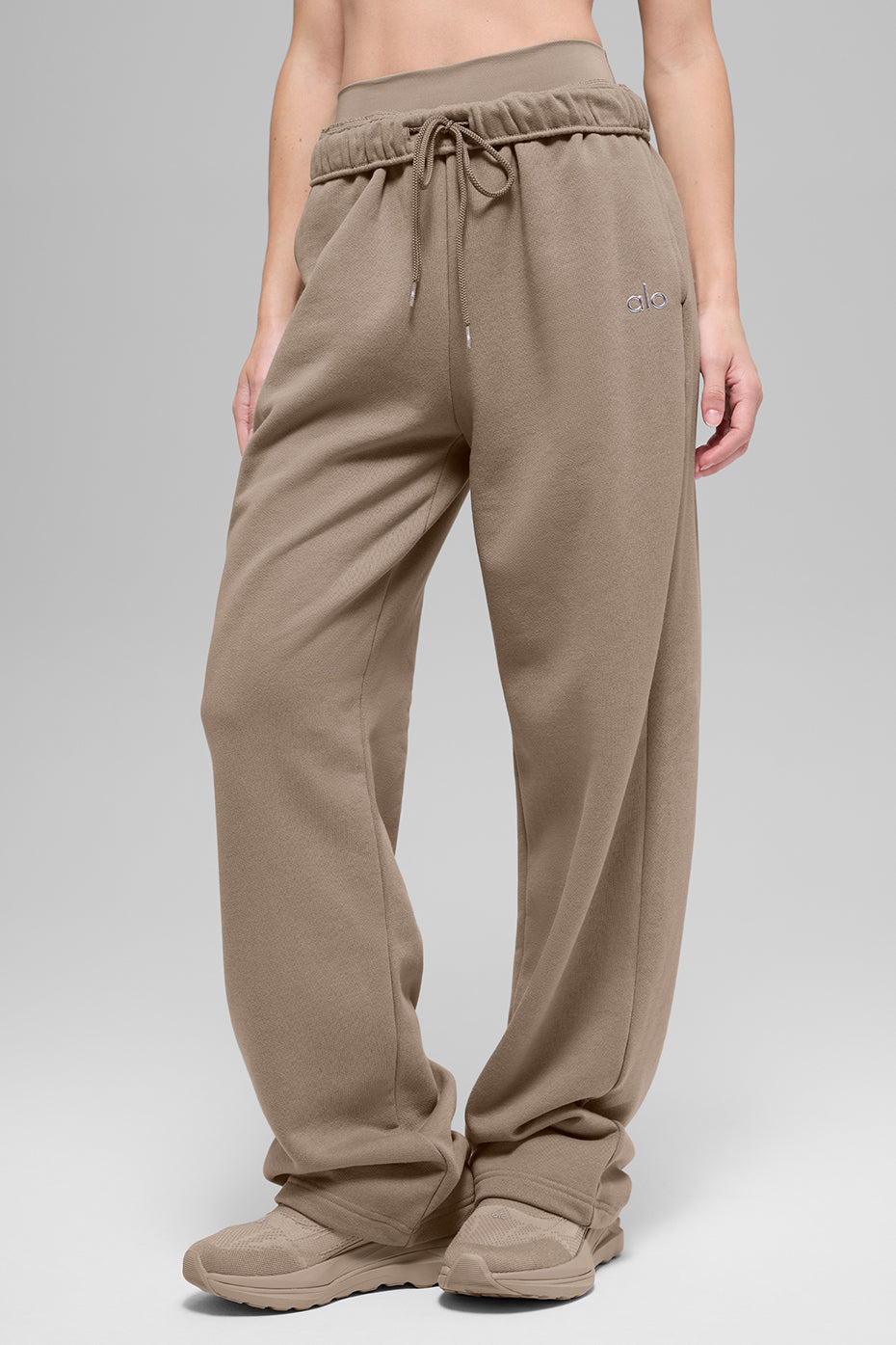 Accolade Straight Leg Sweatpant - Gravel