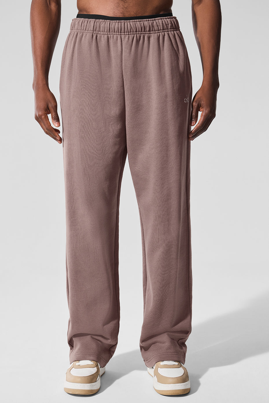 Accolade Straight Leg Sweatpant - Mushroom