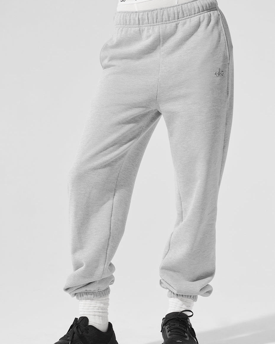 Accolade Sweatpant - Athletic Heather Grey