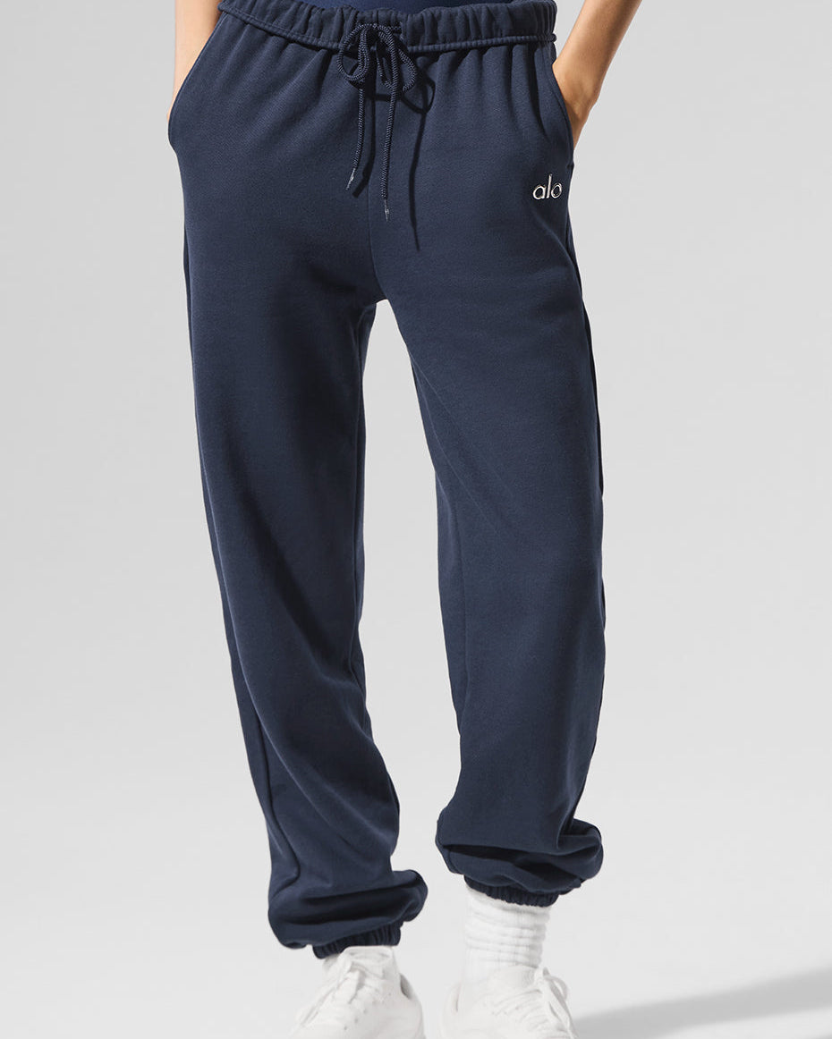 Accolade Sweatpant - Navy