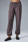 Accolade Sweatpant - Raisinette