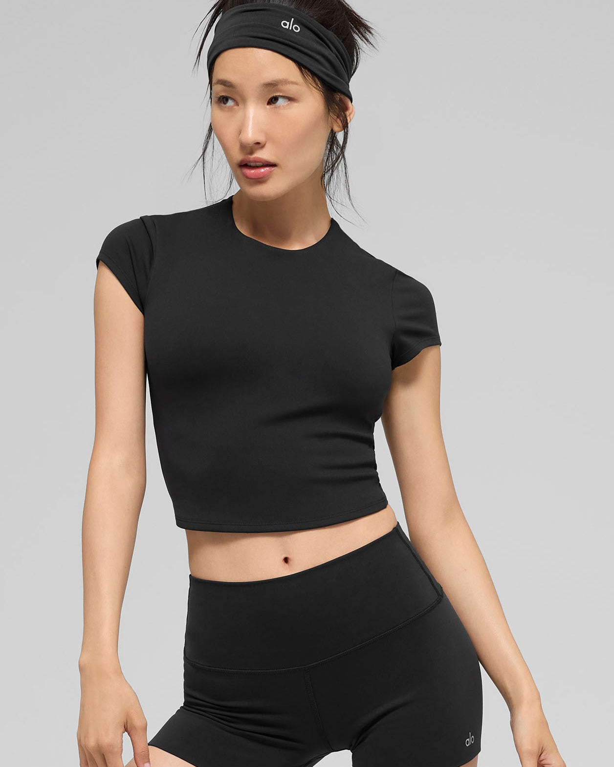 ALO Softsculpt Precision Short Sleeve Top - Black