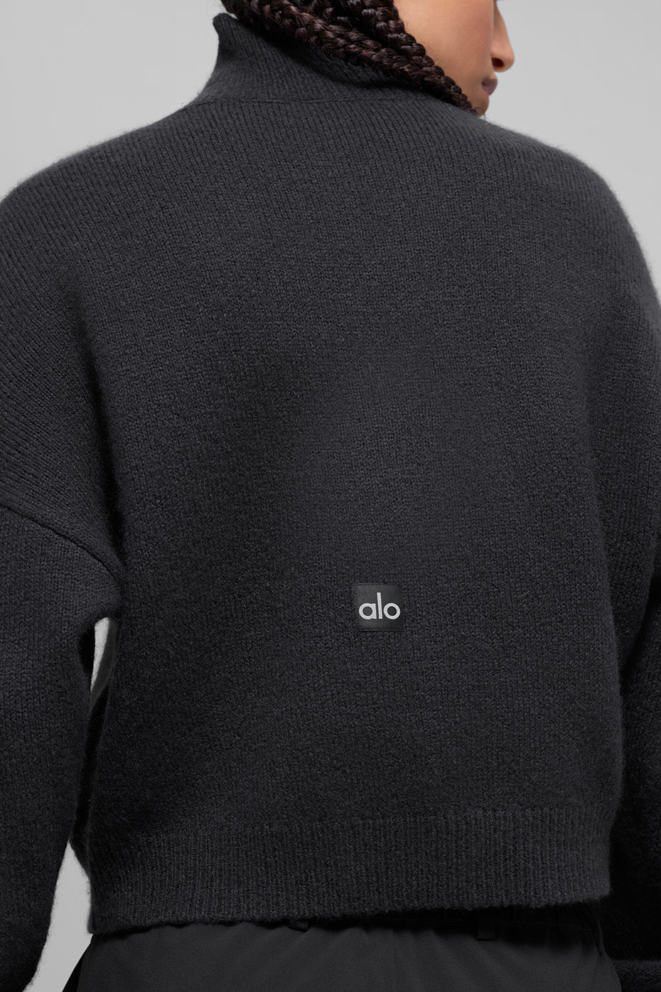 Wool Cashmere Cropped New Class Turtleneck Sweater - Black